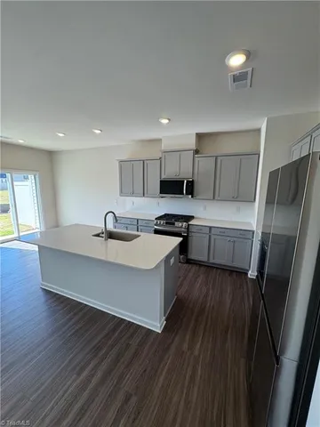 $2,000 | 1842 Pheasant Trce Circle, Kernersville, NC 27284