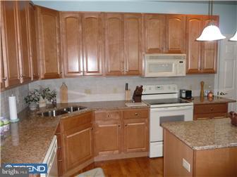 9 Fall Brooke Road Newark, DE 19711 - Photo 7 of 12 Kitchen