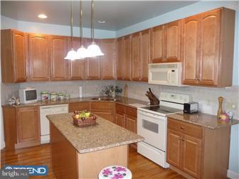9 Fall Brooke Road Newark, DE 19711 - Photo 8 of 12 Kitchen