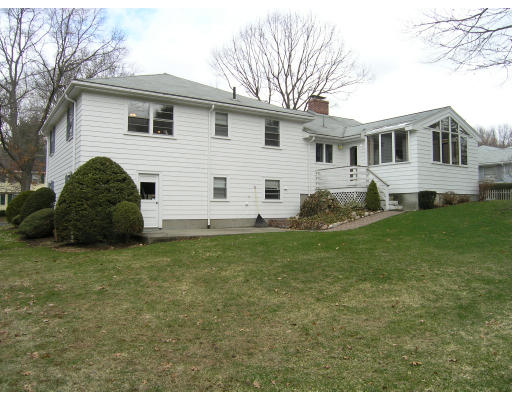 19 Haven Road Wellesley, MA 02481 - Photo 2 of 8