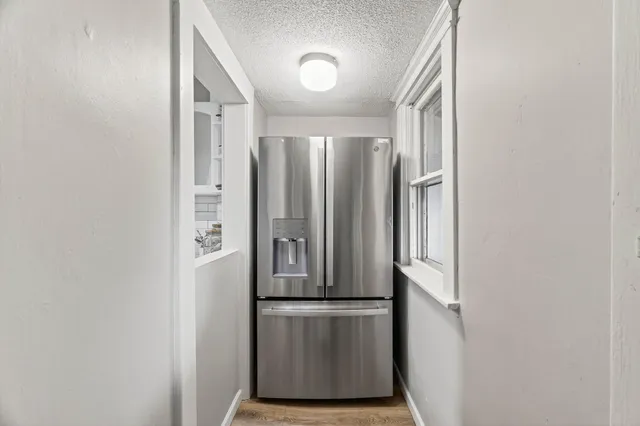 $255,000 | 682 Fairview Avenue North, St. Paul, MN 55104