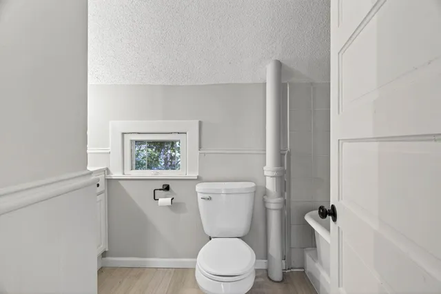 $255,000 | 682 Fairview Avenue North, St. Paul, MN 55104