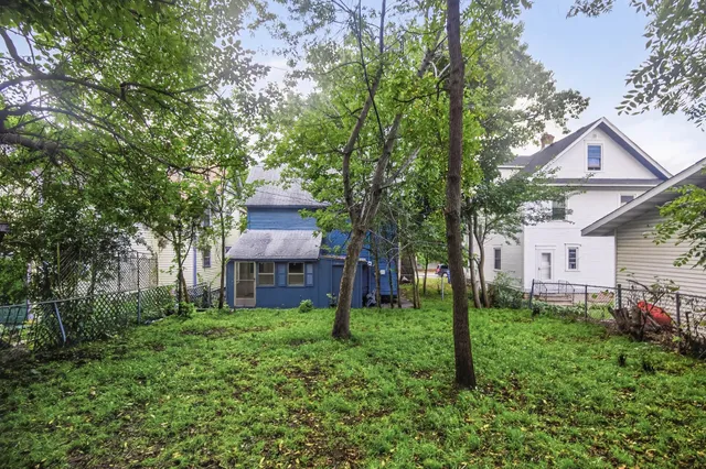 $255,000 | 682 Fairview Avenue North, St. Paul, MN 55104