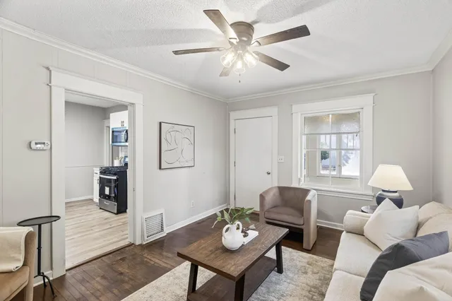 $255,000 | 682 Fairview Avenue North, St. Paul, MN 55104