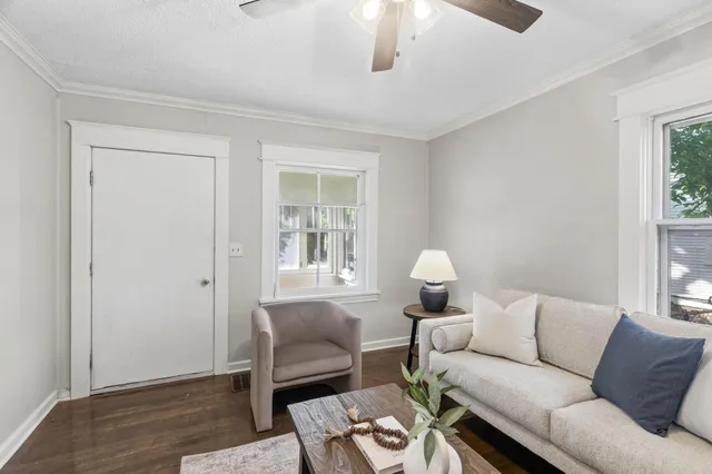 $255,000 | 682 Fairview Avenue North, St. Paul, MN 55104