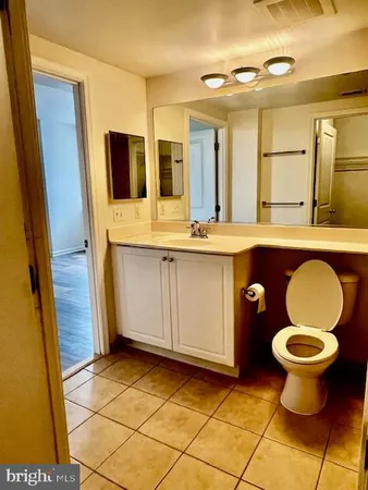 $2,000 | 851 North Glebe Road, Unit 1113, Arlington, VA 22203