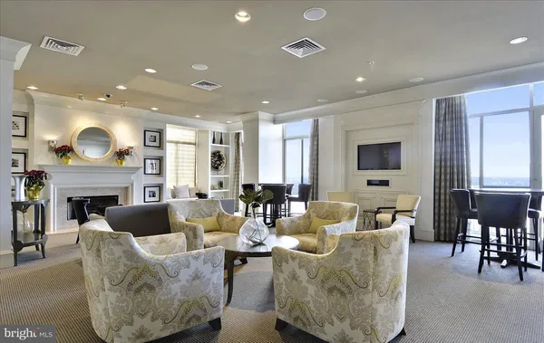 $2,000 | 851 North Glebe Road, Unit 1113, Arlington, VA 22203