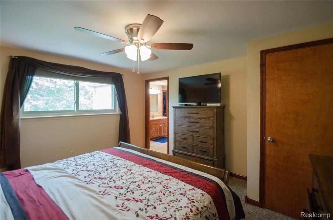42570 Keystone Canton, MI 48187 - Photo 19 of 51 20_9.jpg