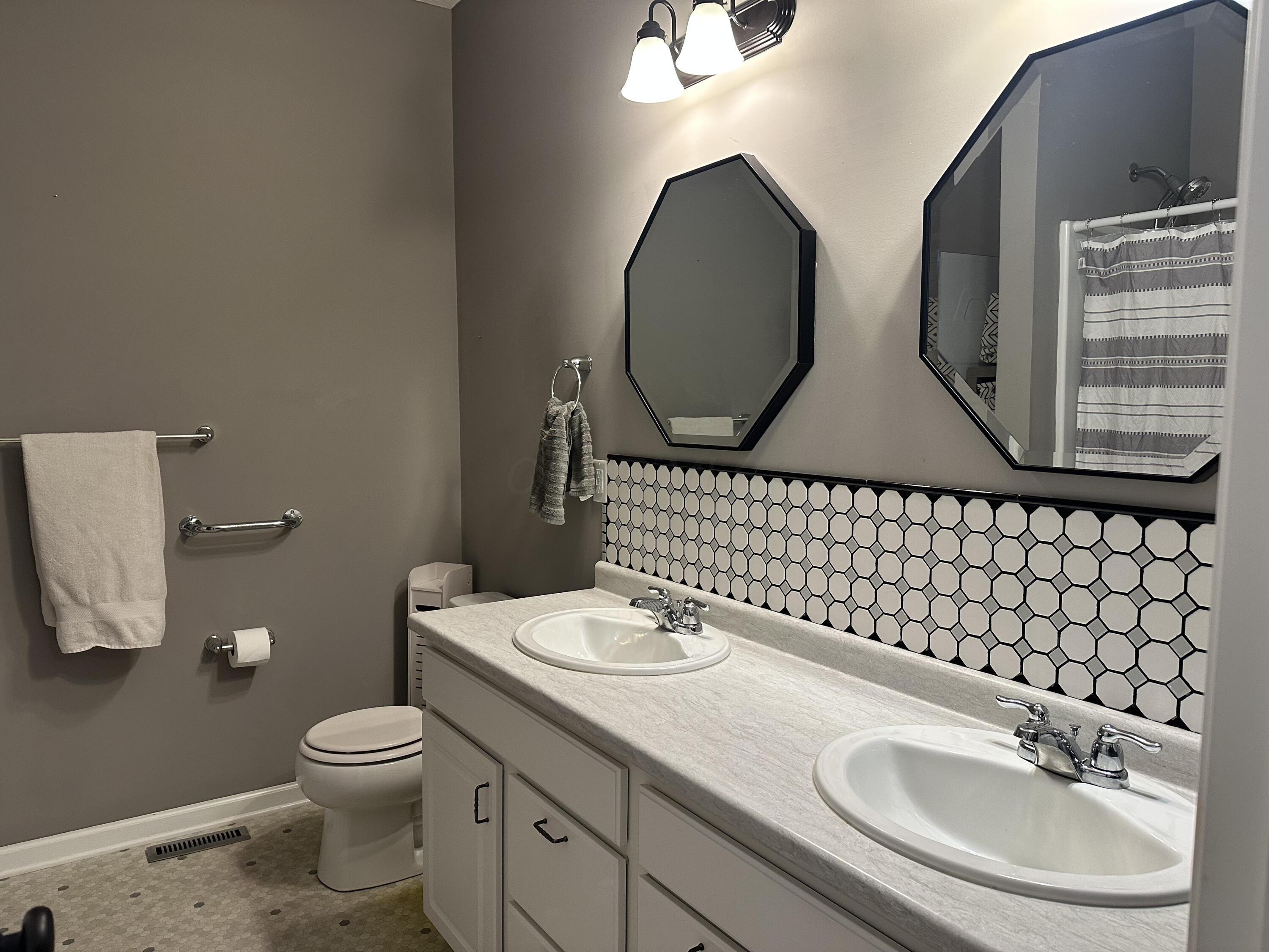 2434 Pickerington Road Carroll, OH 43112 - Photo 39 of 58