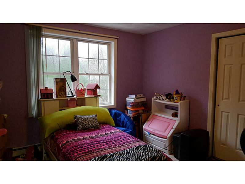 15 Wampanoag Trail Riverside, RI 02915 - Photo 11 of 12 Bedroom.