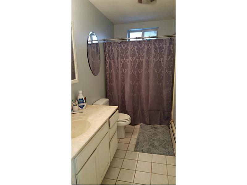 15 Wampanoag Trail Riverside, RI 02915 - Photo 10 of 12 Bathroom.