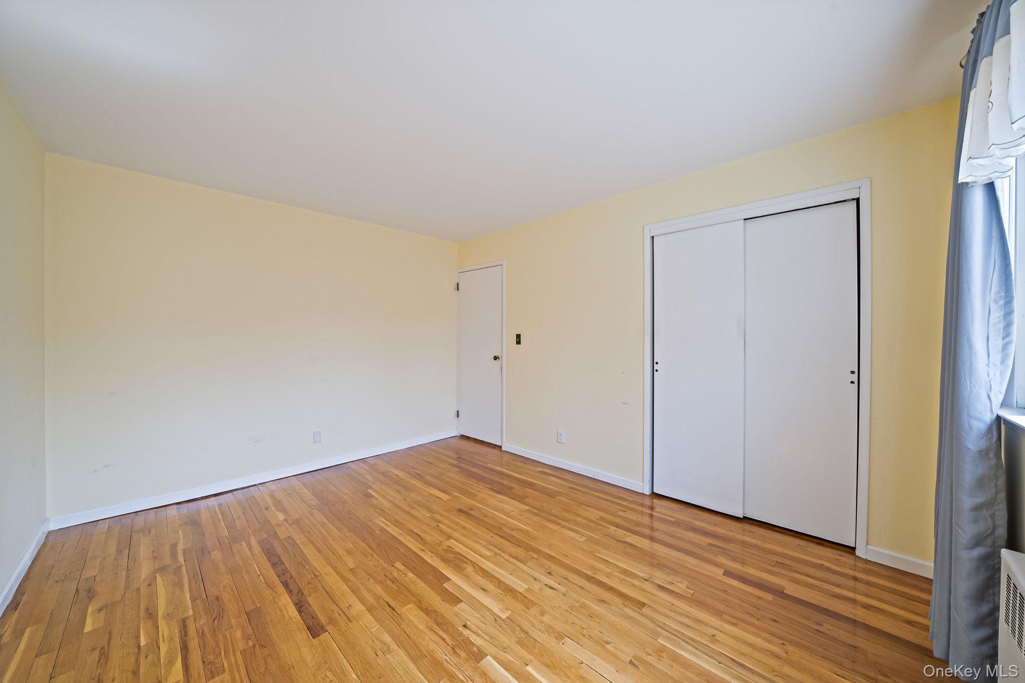 344 Woods Road North Babylon, NY 11703 - Photo 16 of 29