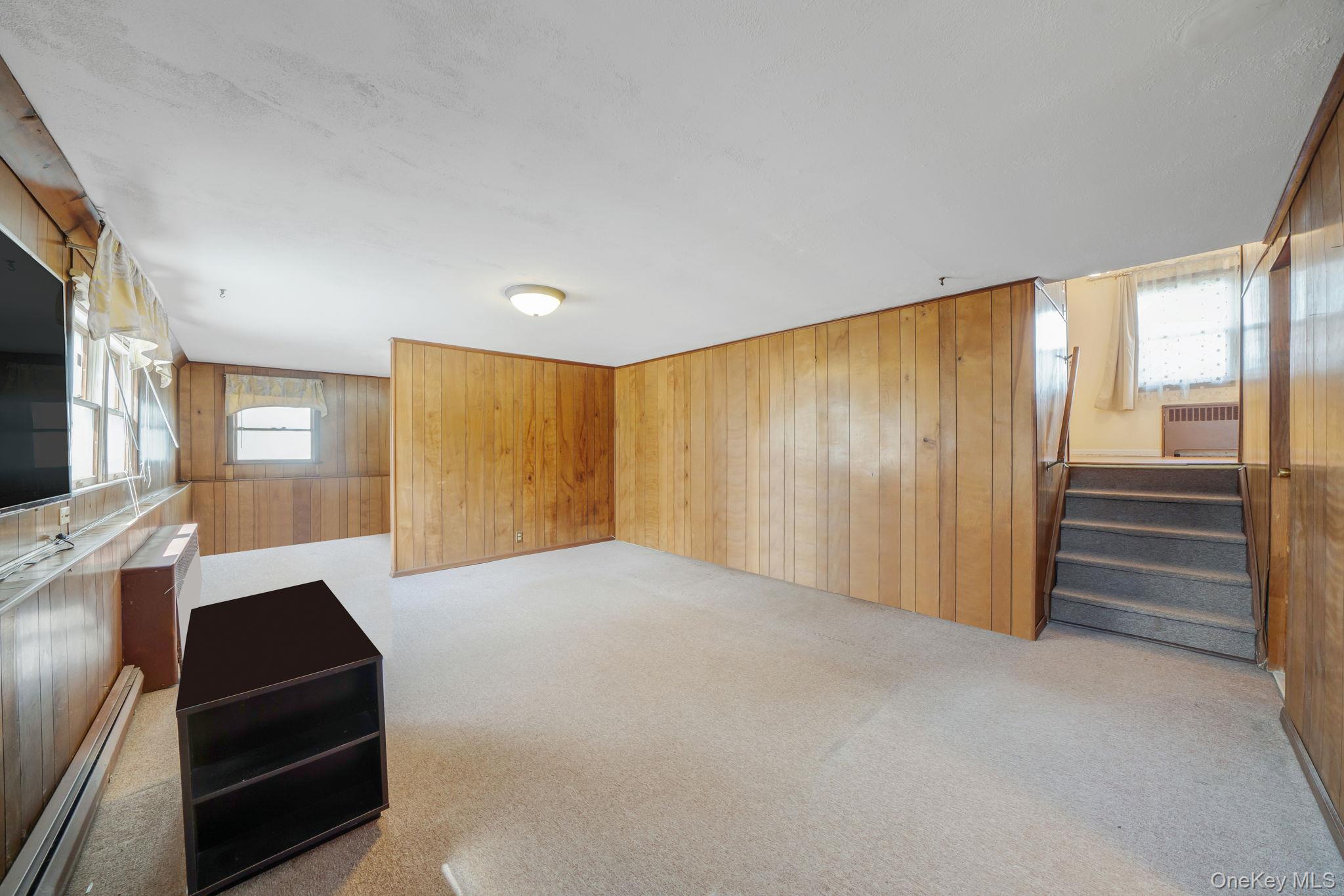 344 Woods Road North Babylon, NY 11703 - Photo 24 of 29