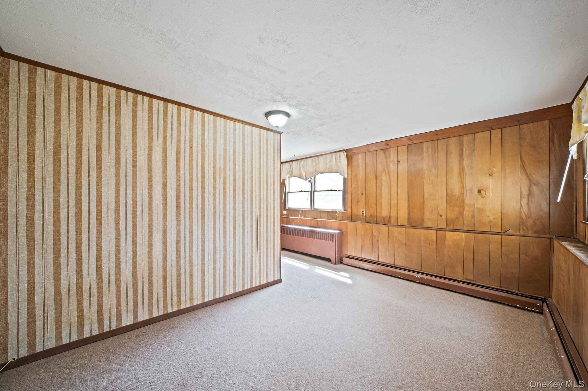 344 Woods Road North Babylon, NY 11703 - Photo 27 of 29