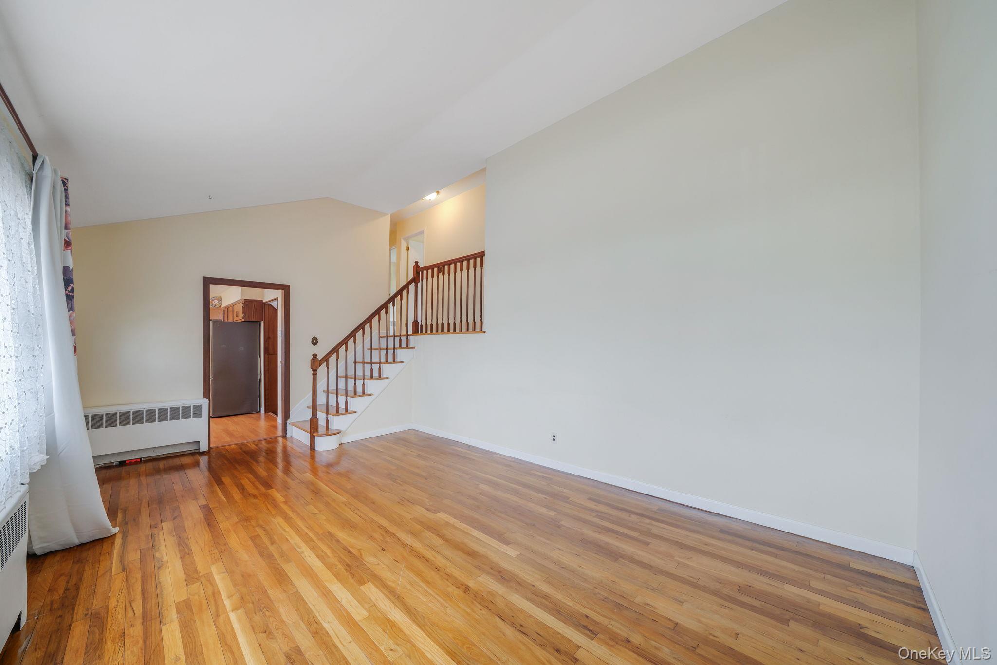 344 Woods Road North Babylon, NY 11703 - Photo 8 of 29