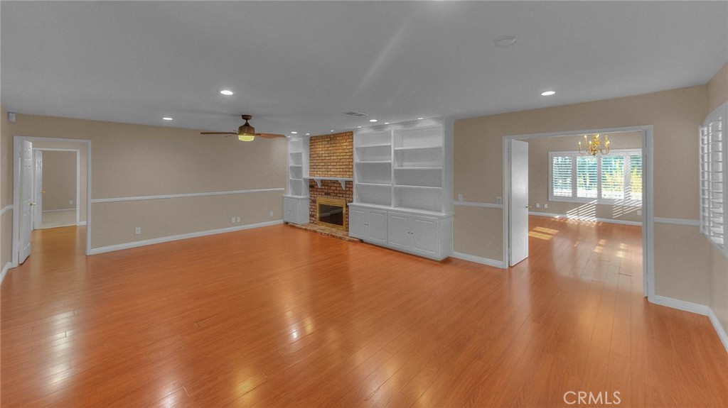 30673 Del Rey Road Temecula, CA 92591 - Photo 11 of 47 Opposite View Of Living Room. Double Door Entry To Huge Bonus Room. Single Door Entry To Left Leads To Bedrooms.