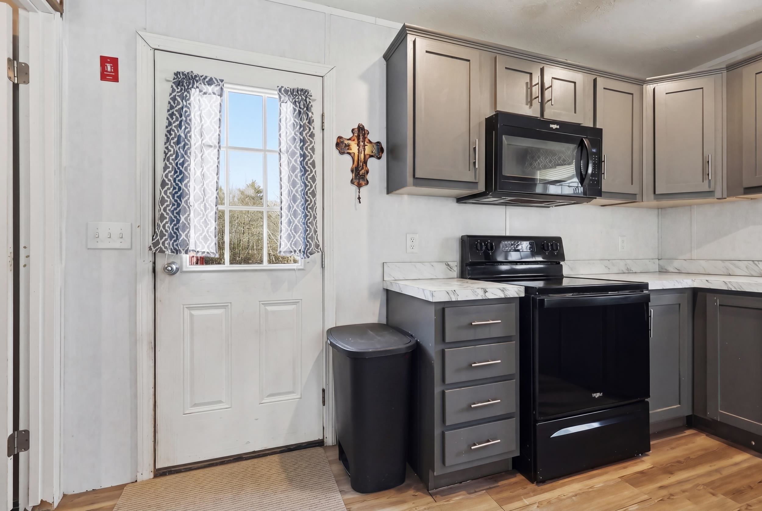 147 Salmon Falls Road Rochester, NH 03868 - Photo 21 of 44 Gallery Image 21
