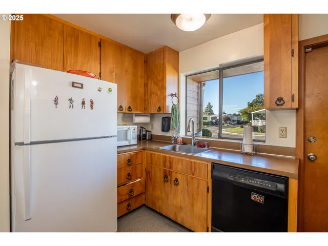 a picture of floor plan