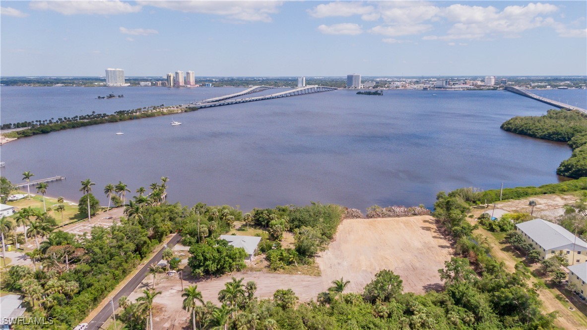 1059 River Road North Fort Myers, FL 33903 - Photo 7 of 15