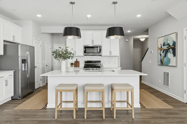 $393,500 | 4860 Avery Drive, St. Paul, MN 55123