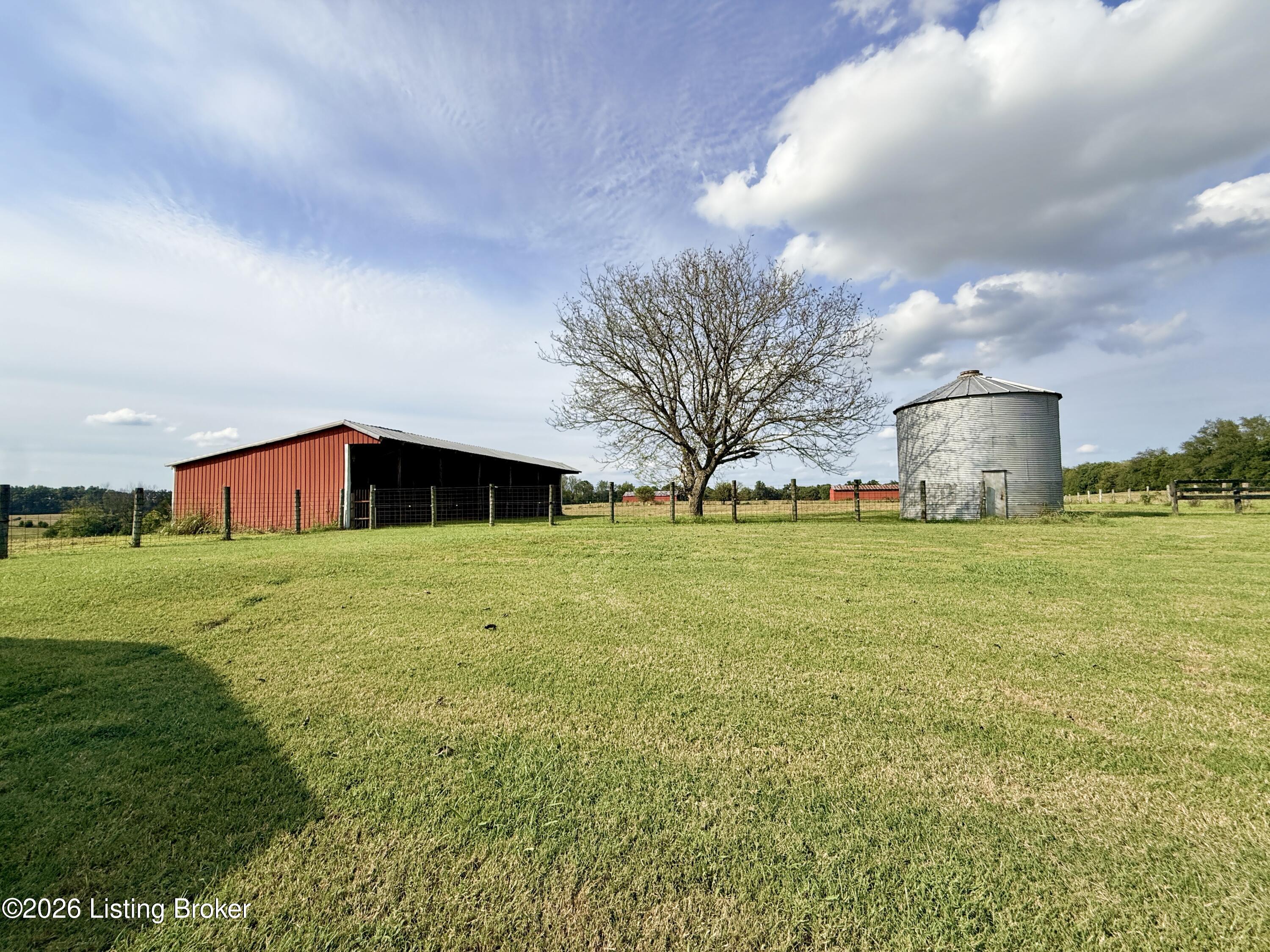 4198 Springfield Road Bardstown, KY 40004 - Photo 38 of 42 IMG_3864