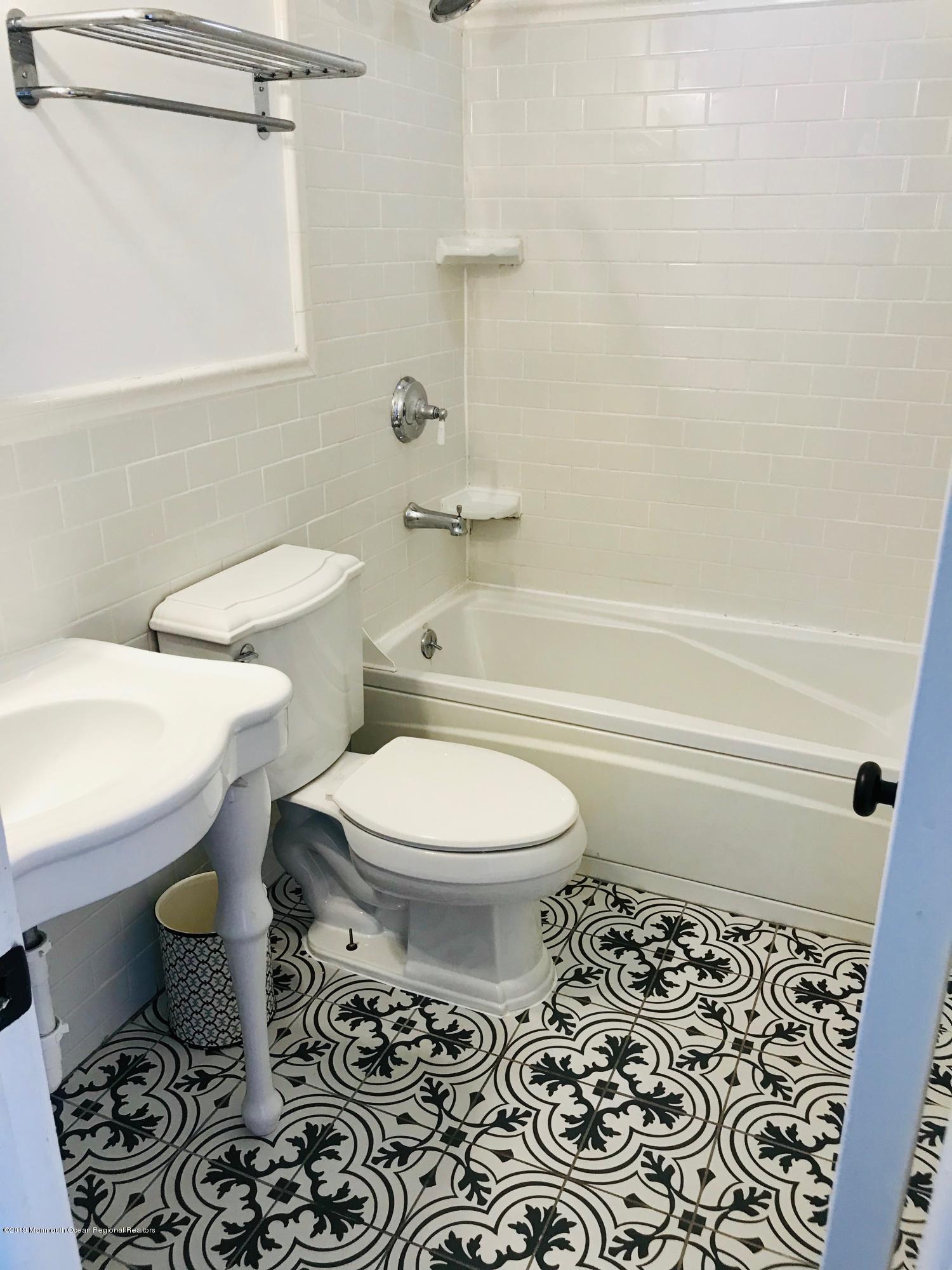 675 Harmony Road Middletown, NJ 07748 - Photo 13 of 15 IMG-8686(1)