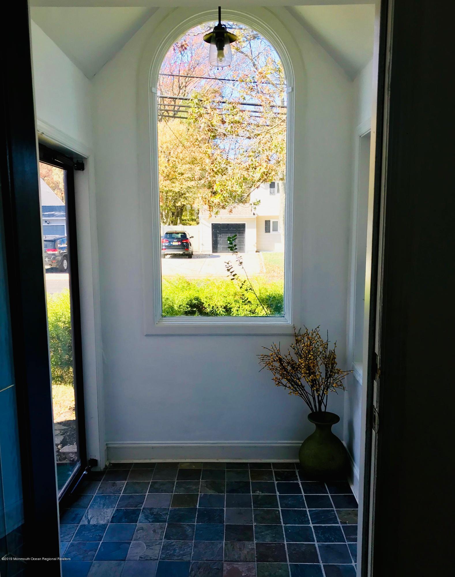 675 Harmony Road Middletown, NJ 07748 - Photo 3 of 15 IMG-8729(1)