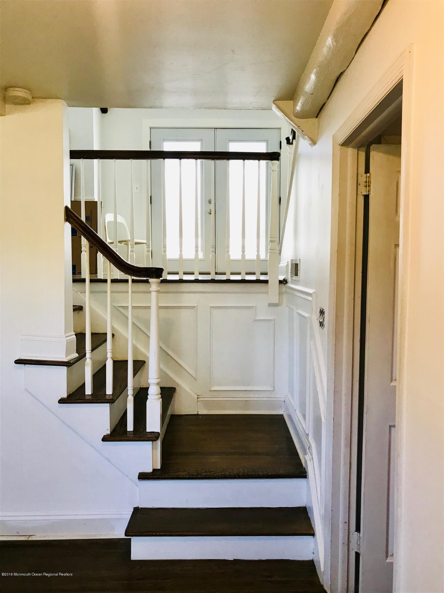 675 Harmony Road Middletown, NJ 07748 - Photo 5 of 15 IMG-8711(1)