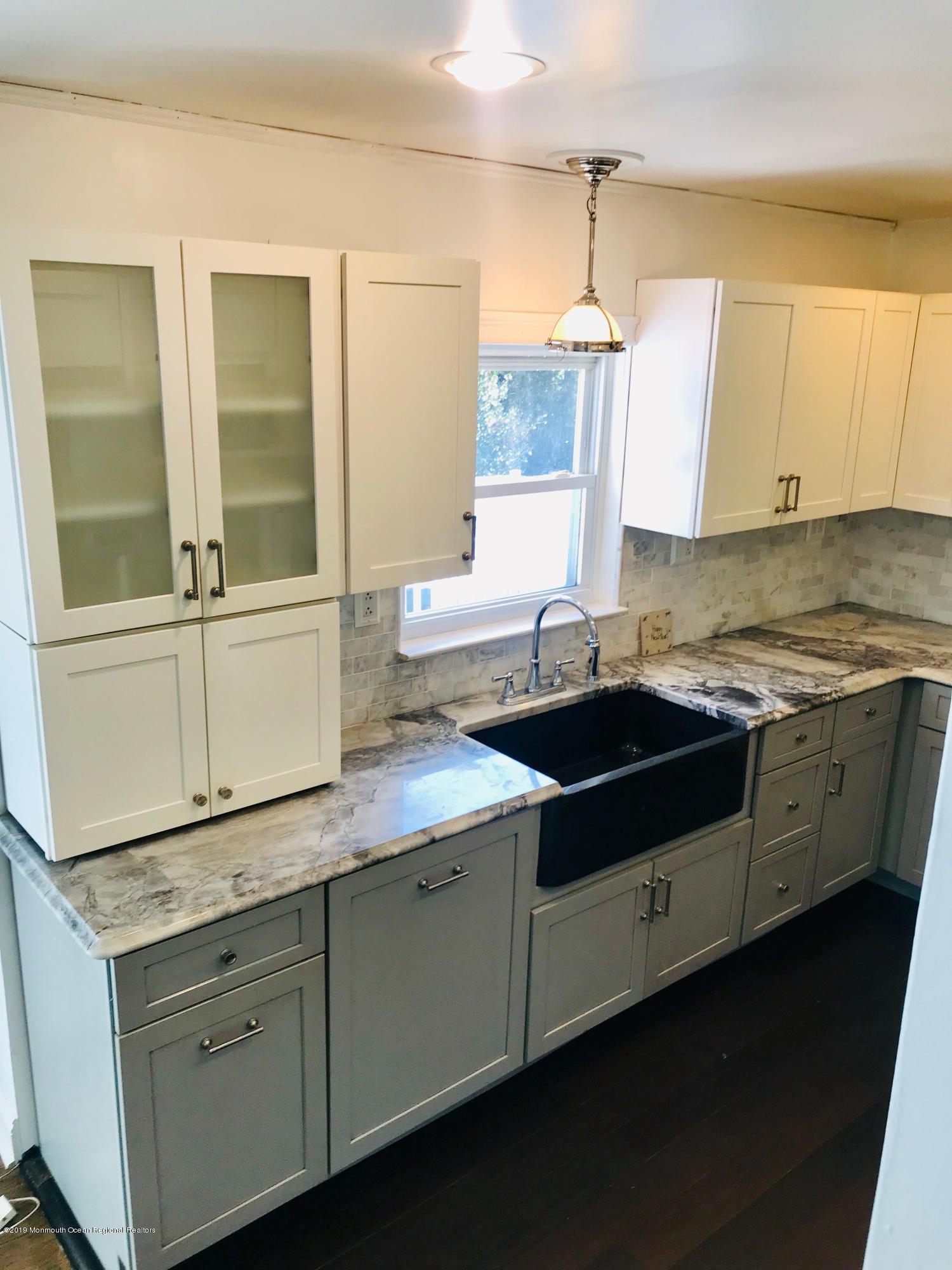 675 Harmony Road Middletown, NJ 07748 - Photo 8 of 15 IMG-8690(1)