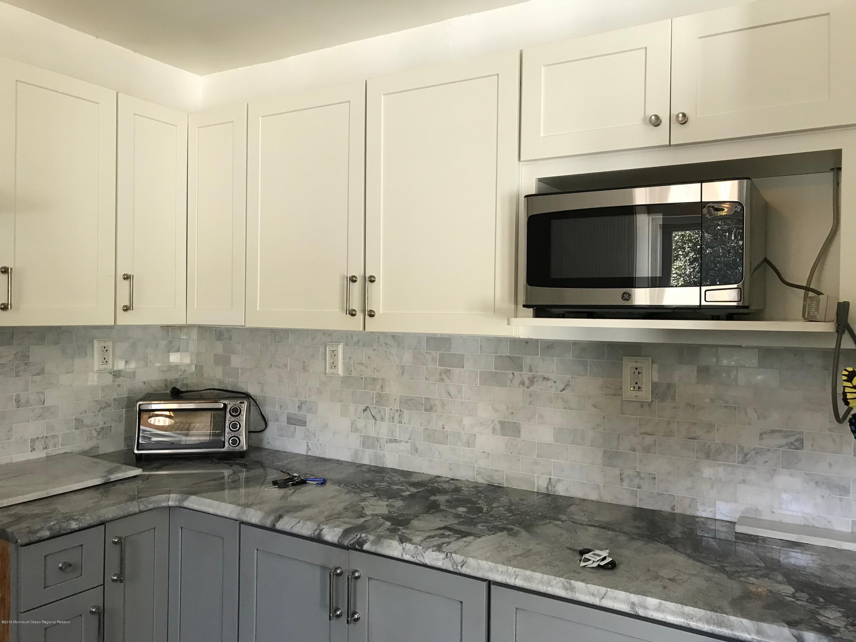 675 Harmony Road Middletown, NJ 07748 - Photo 9 of 15 IMG-8704(1)