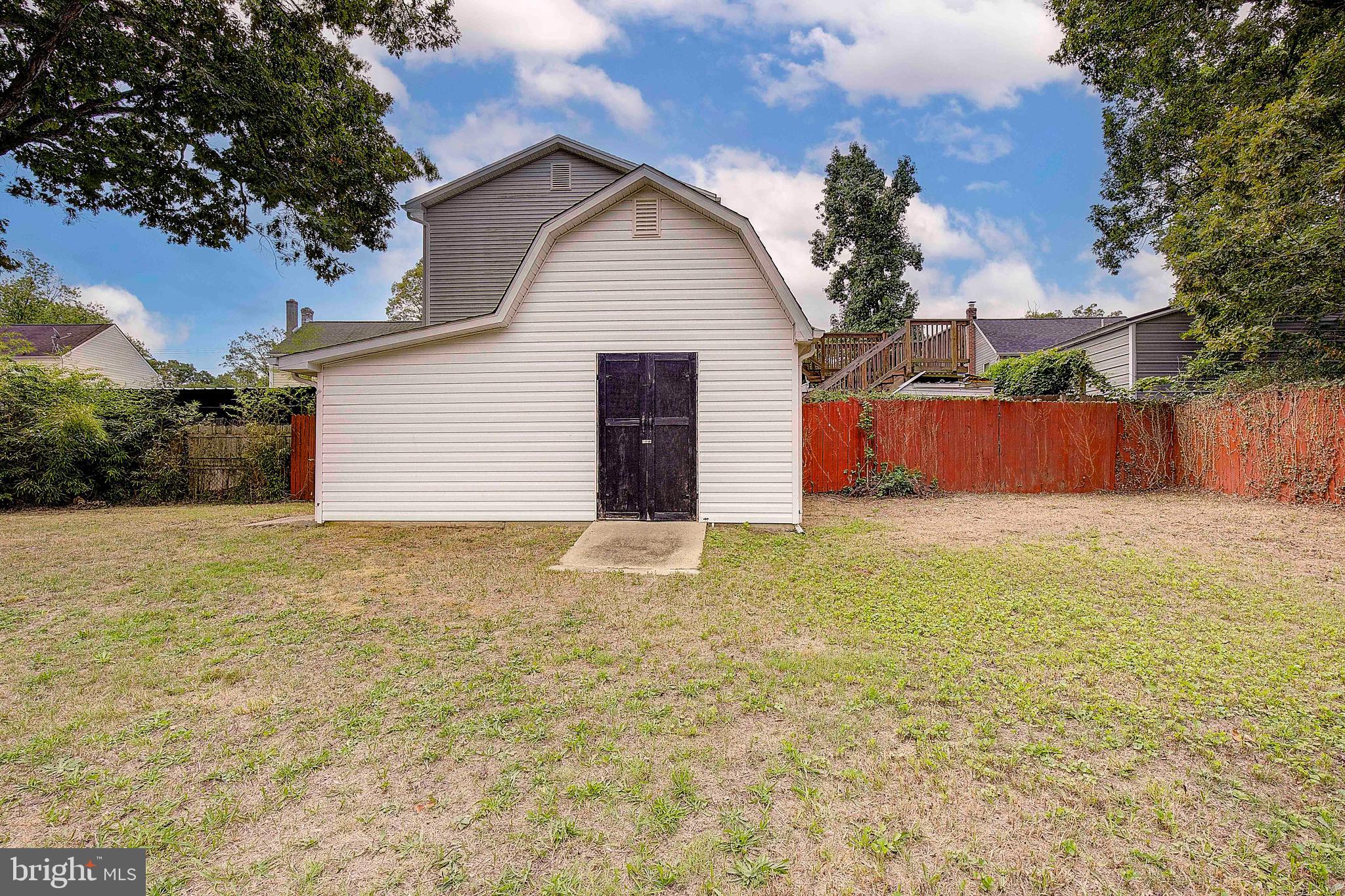 46481 Franklin Road Lexington Park, MD 20653 - Photo 21 of 31 Large shed with elect. it looks like a barn!