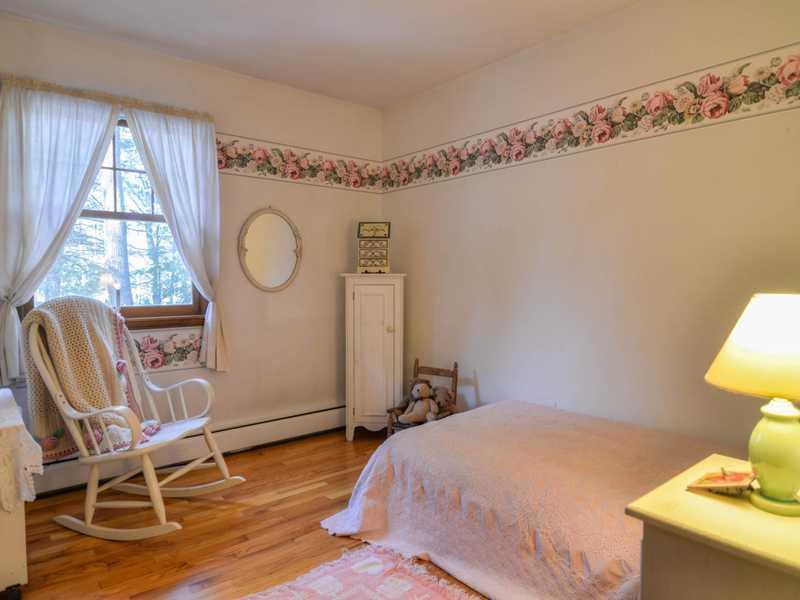 120 Oakhurst Road Cape Elizabeth, ME 04107 - Photo 14 of 18 Bedroom.