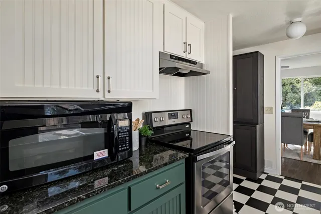 $499,000 | 1930 North Fir Woods Place, Oak Harbor, WA 98277