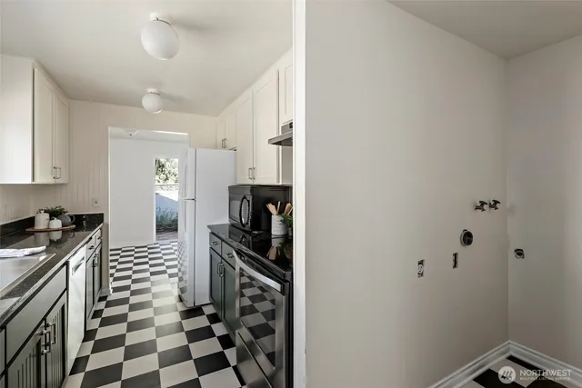 $499,000 | 1930 North Fir Woods Place, Oak Harbor, WA 98277