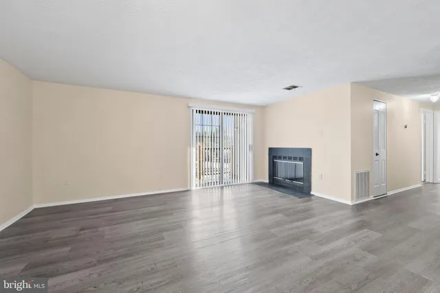 $1,750 | 26008 Brigadier Place, Unit E, Damascus, MD 20872