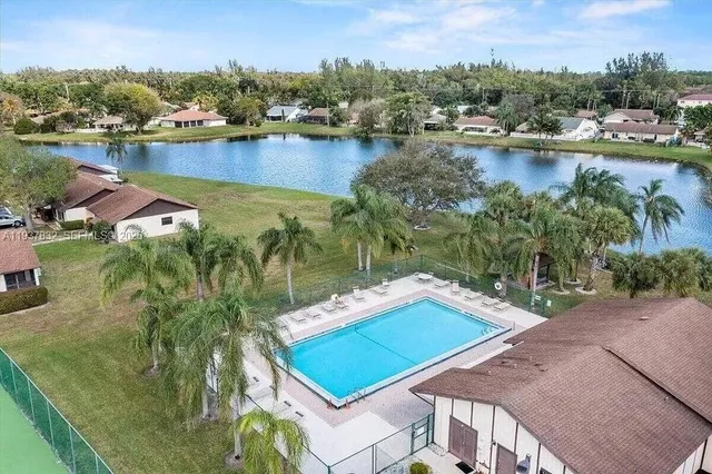 $2,128 | 78 Vía De Casas Norte, Boynton Beach, FL 33426