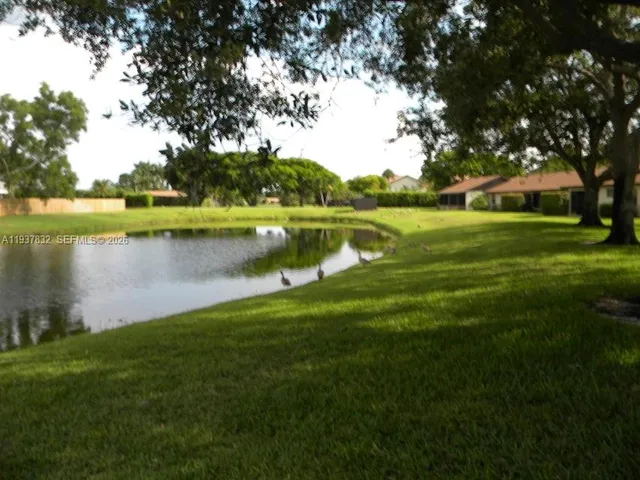 $2,128 | 78 VÃa De Casas Norte, Boynton Beach, FL 33426