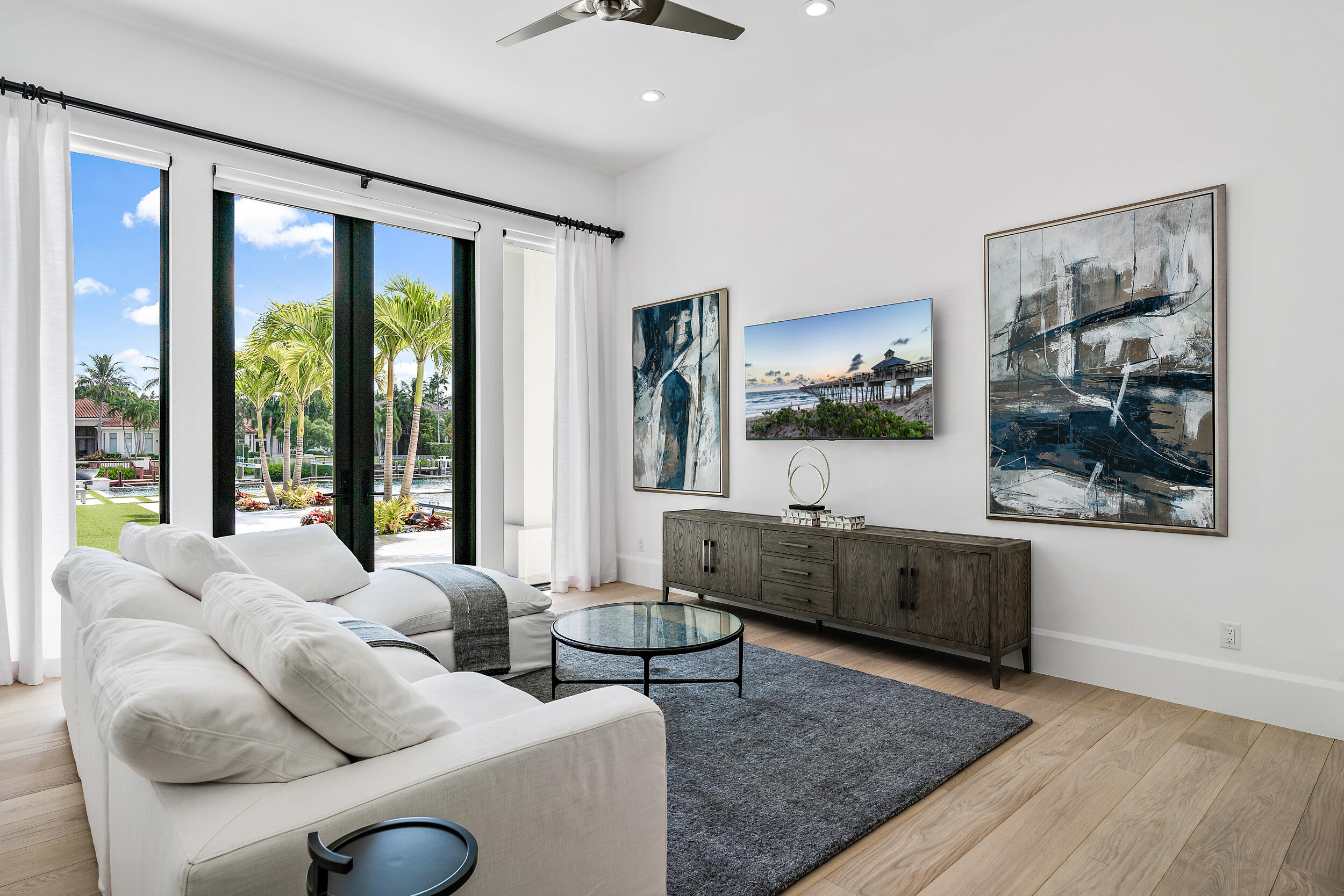 389 Eagle Drive Jupiter, FL 33477 - Photo 20 of 47 Master Sitting Area