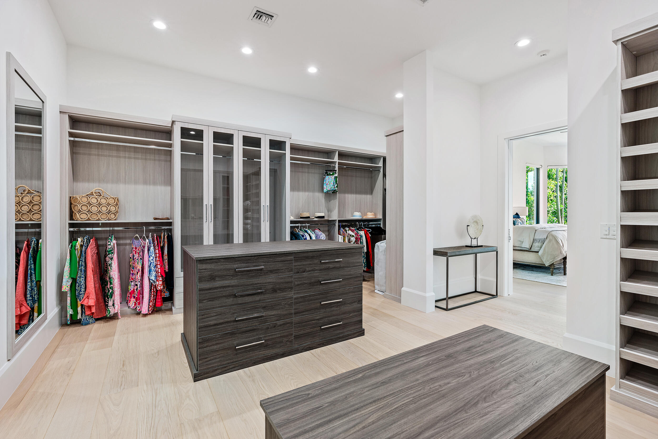 389 Eagle Drive Jupiter, FL 33477 - Photo 21 of 47 Master Walk-In Closet