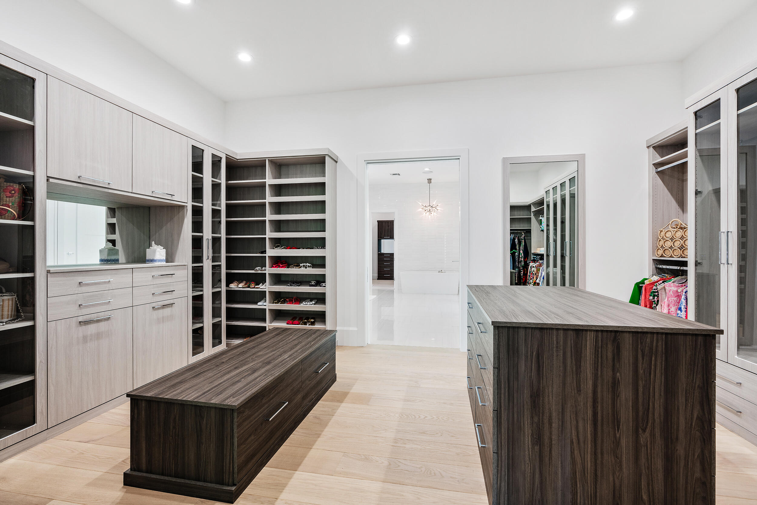389 Eagle Drive Jupiter, FL 33477 - Photo 22 of 47 Master Walk-In Closet