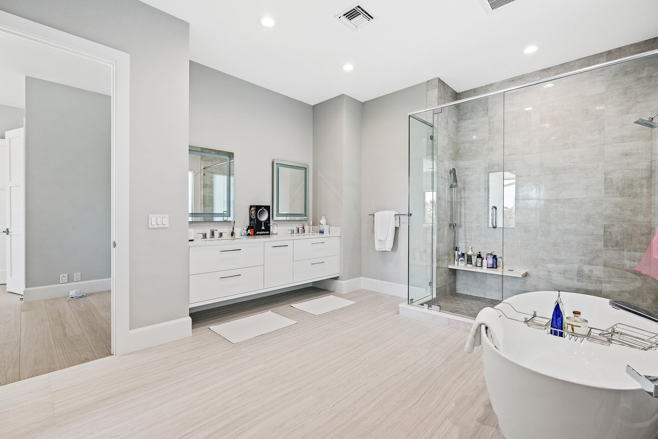 389 Eagle Drive Jupiter, FL 33477 - Photo 28 of 47 Second Floor Master Bathroom