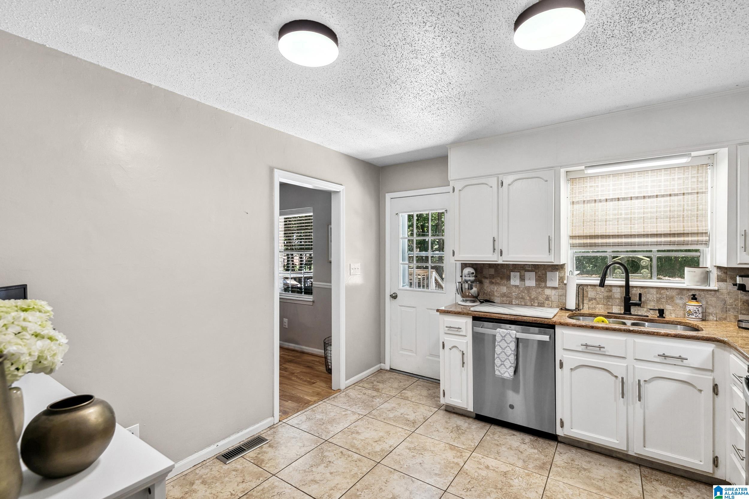 1440 Cross Path Drive Alabaster, AL 35007 - Photo 10 of 36 Gallery Image 10