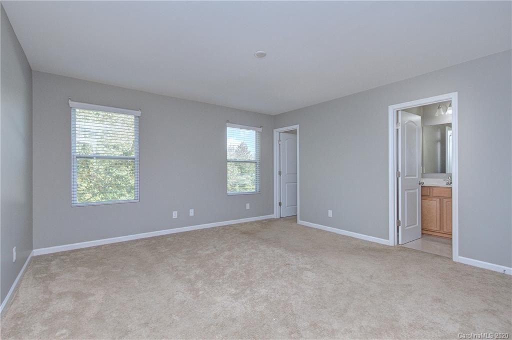 2743 Bramble Ridge Court Charlotte, NC 28215 - Photo 15 of 29 Gallery Image 15