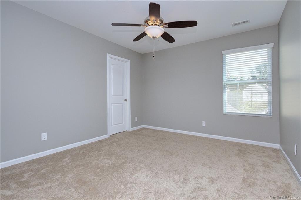 2743 Bramble Ridge Court Charlotte, NC 28215 - Photo 17 of 29 Gallery Image 17
