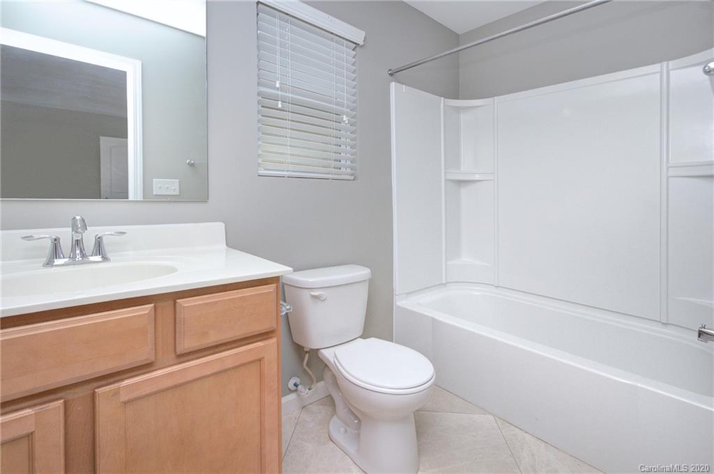 2743 Bramble Ridge Court Charlotte, NC 28215 - Photo 22 of 29 Gallery Image 22