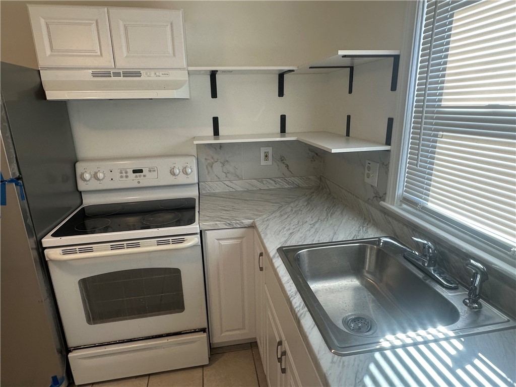 65 Johnson Street, Unit D Pawtucket, RI 02860 - Photo 8 of 22