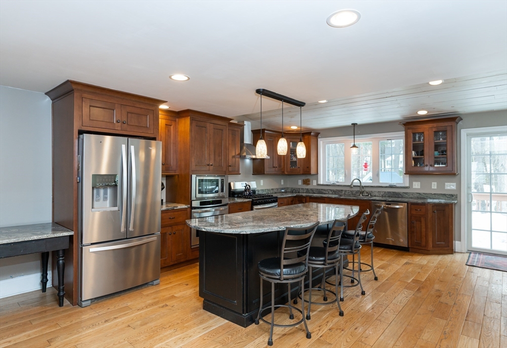 55 Parker Road Chelmsford, MA 01824 - Photo 2 of 41