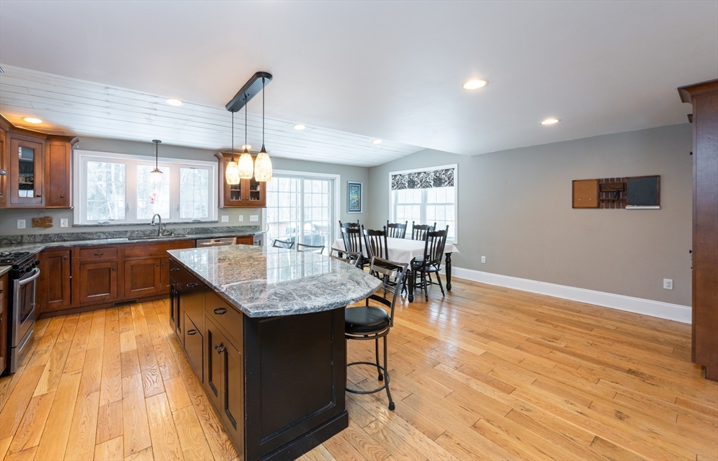 55 Parker Road Chelmsford, MA 01824 - Photo 8 of 41