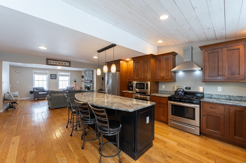 55 Parker Road Chelmsford, MA 01824 - Photo 9 of 41