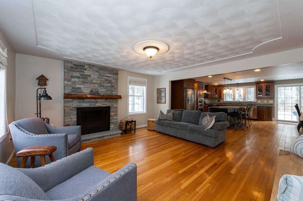 55 Parker Road Chelmsford, MA 01824 - Photo 10 of 41